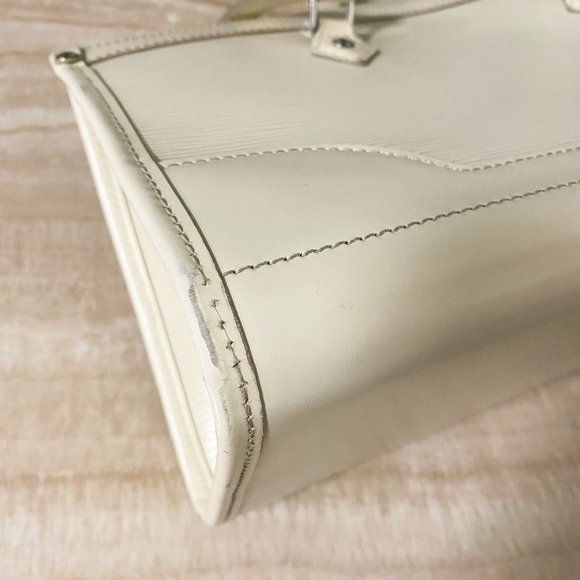 Louis Vuitton Epi Leather Madeleine Pm Ivory Beige - Picture 6 of 16